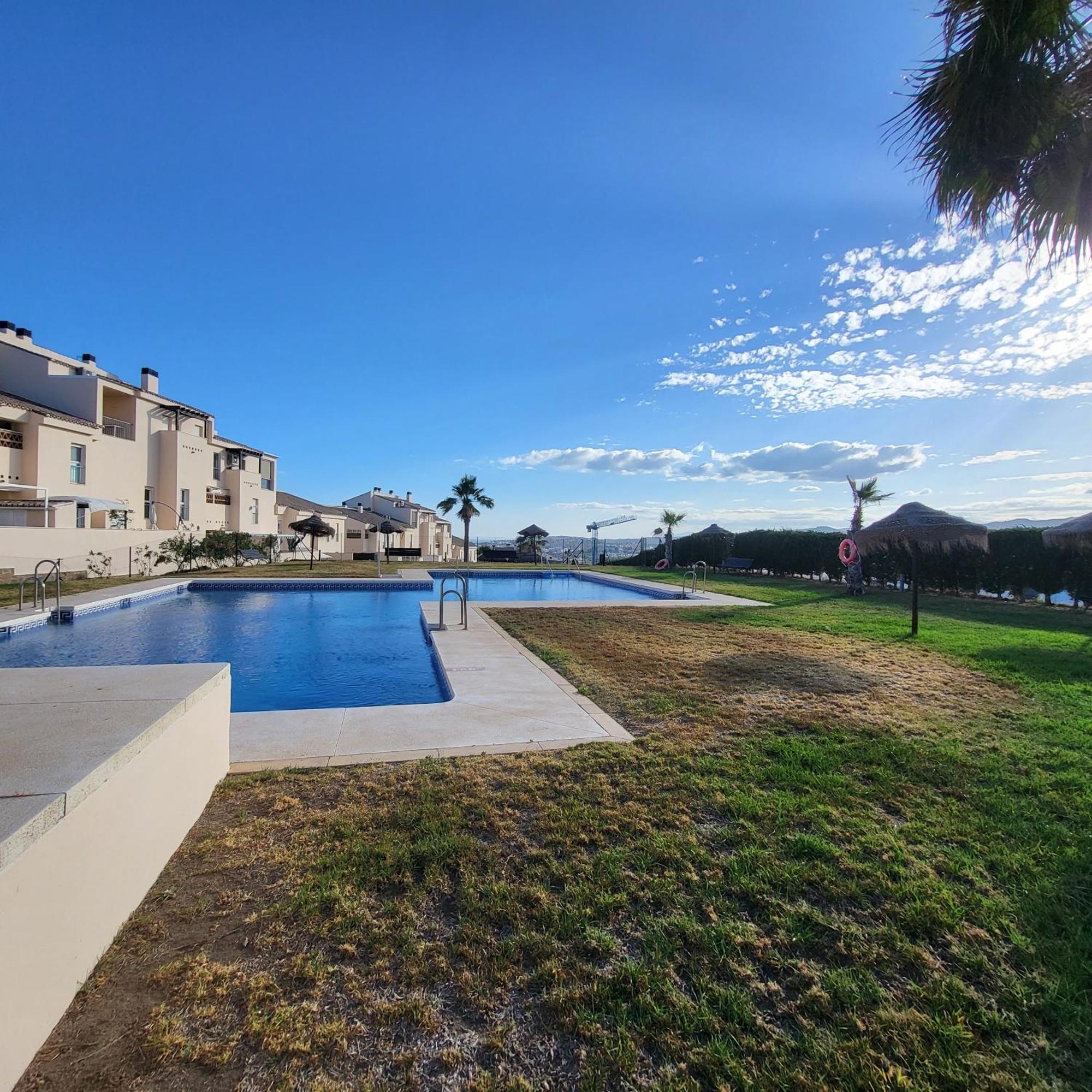 Golf En Baviera Con Vistas Al Mar Apartment Caleta De Velez Ngoại thất bức ảnh