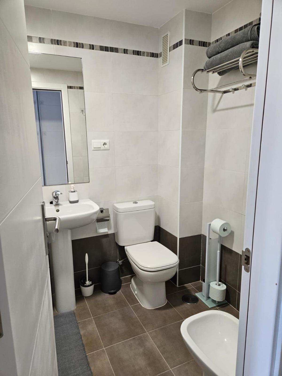 Golf En Baviera Con Vistas Al Mar Apartment Caleta De Velez Ngoại thất bức ảnh