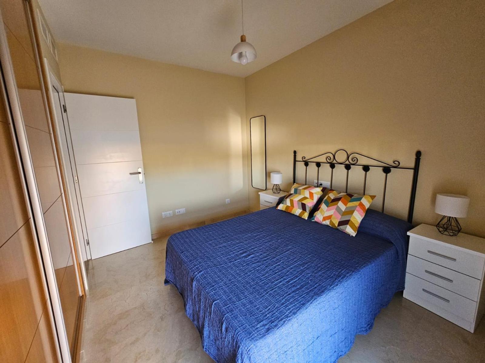 Golf En Baviera Con Vistas Al Mar Apartment Caleta De Velez Ngoại thất bức ảnh