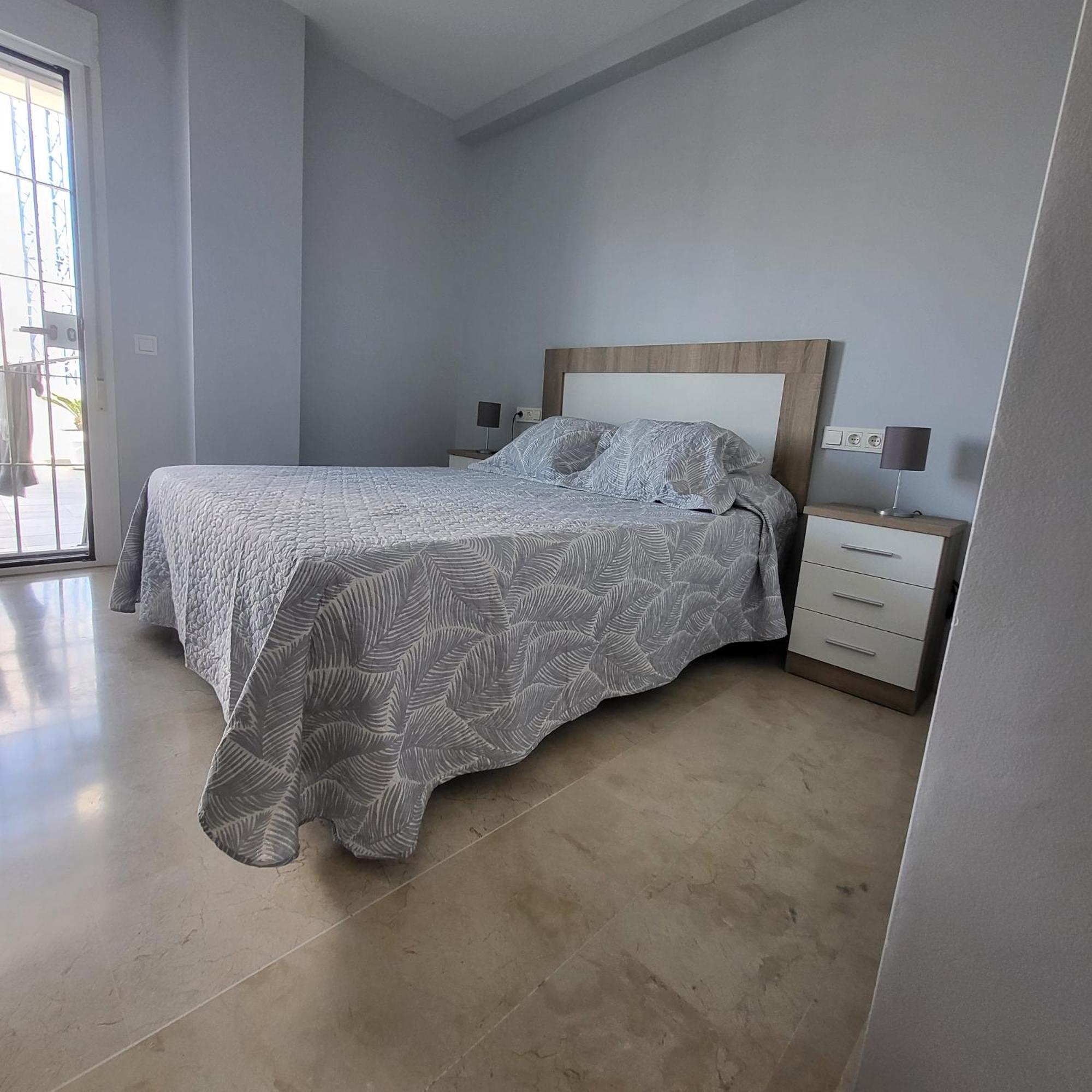 Golf En Baviera Con Vistas Al Mar Apartment Caleta De Velez Ngoại thất bức ảnh
